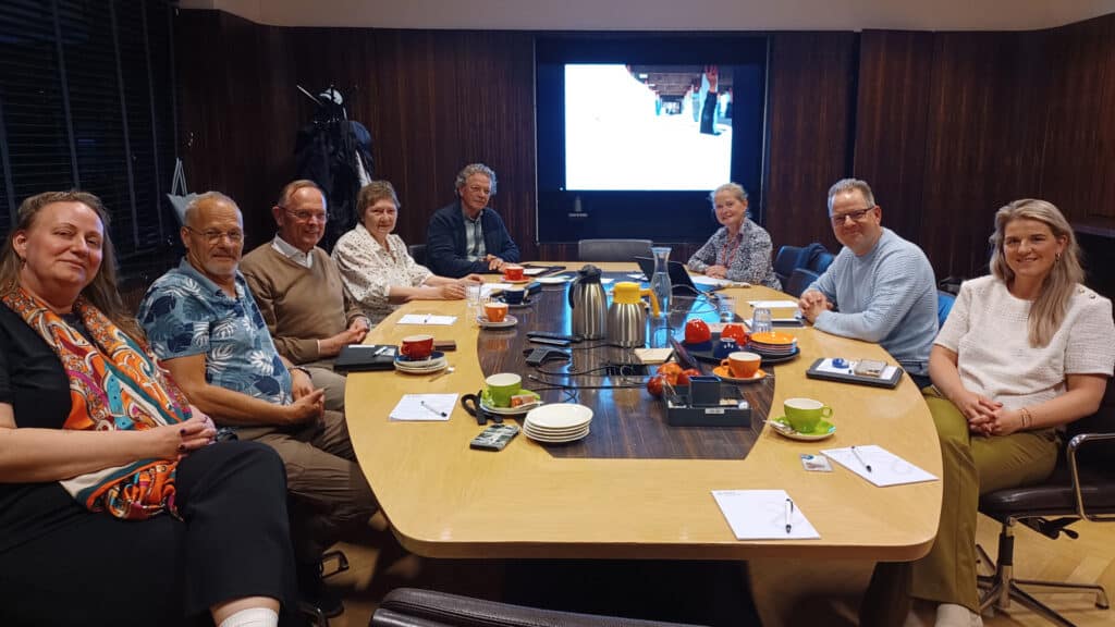 Leden van de Inwonersadviesraad krijgen een workshop van Inge van Drommelen